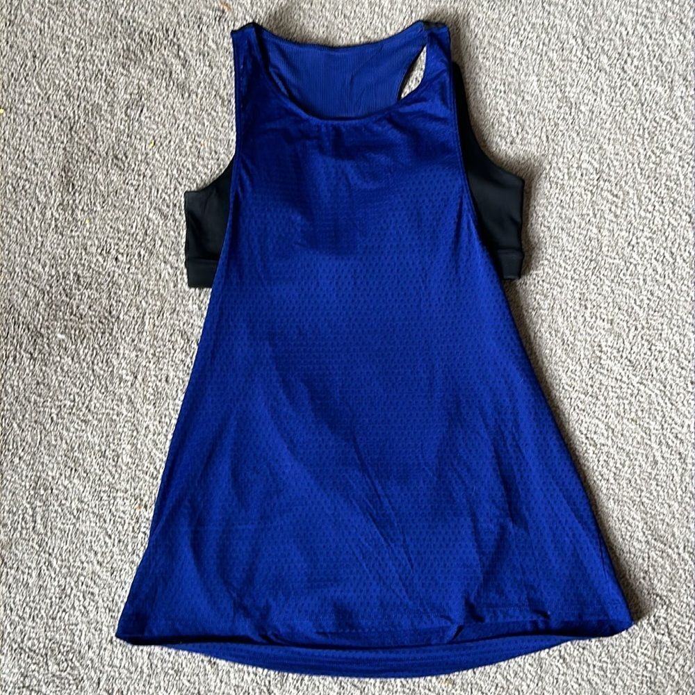 Athleta Sculptek Tank in Cobalt Blue with Built in Bra!